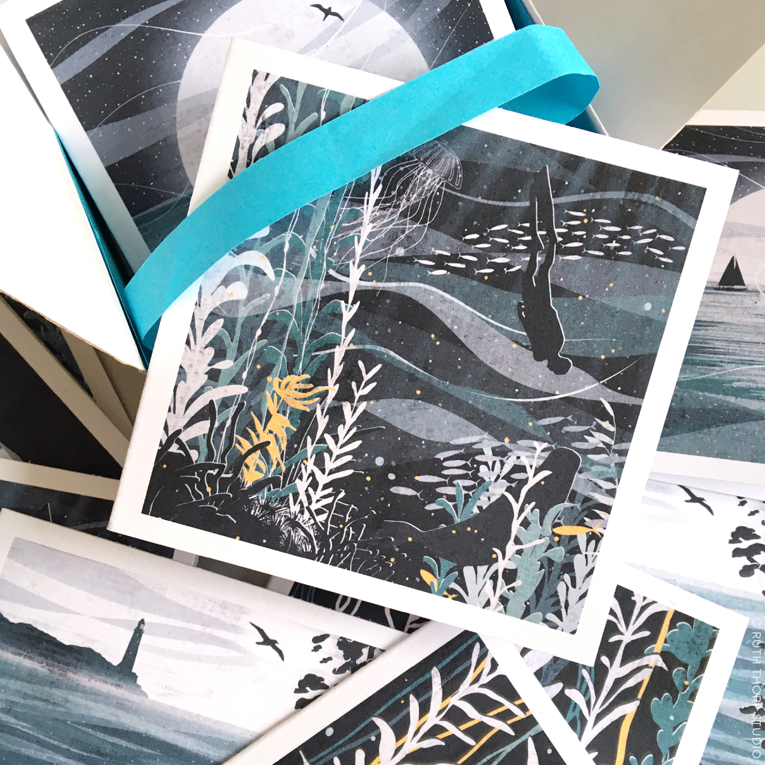 Ocean Collection Box of 12 Cards and Envelopes - Image 4