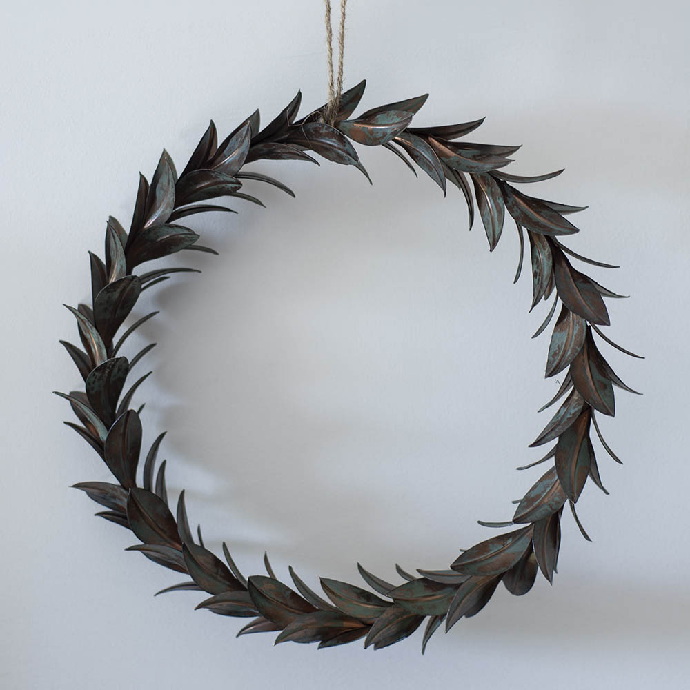 Grand_illusions_Vintage_Metal_Wreath_Of-Leaves