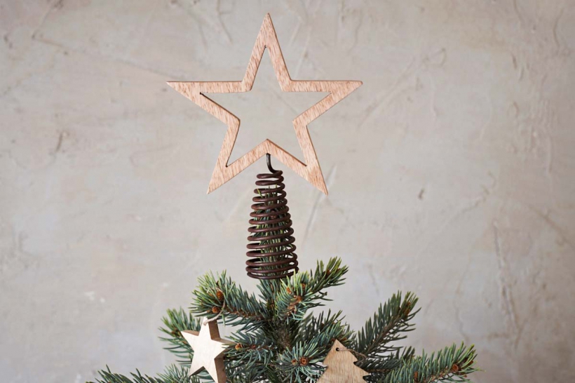 Nkuku_Chana_Star_Mango_Wood_Tree_Topper