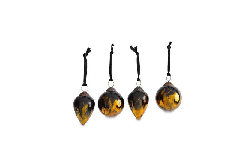 Nkuku_Danoa_baubles_amber_Black_set_of_4_cutout