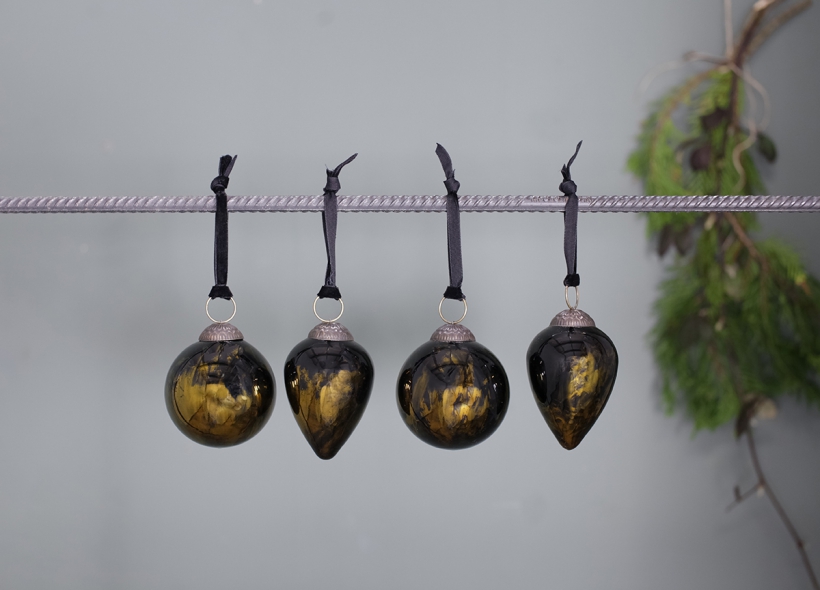 Aged Amber and Black Danoa Baubles - Set of 4 - Image 3