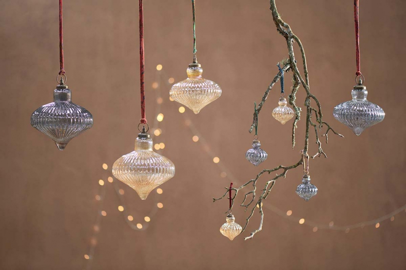 Nkuku_Eliza_Baubles_Gold_Luster_4_hanging_set