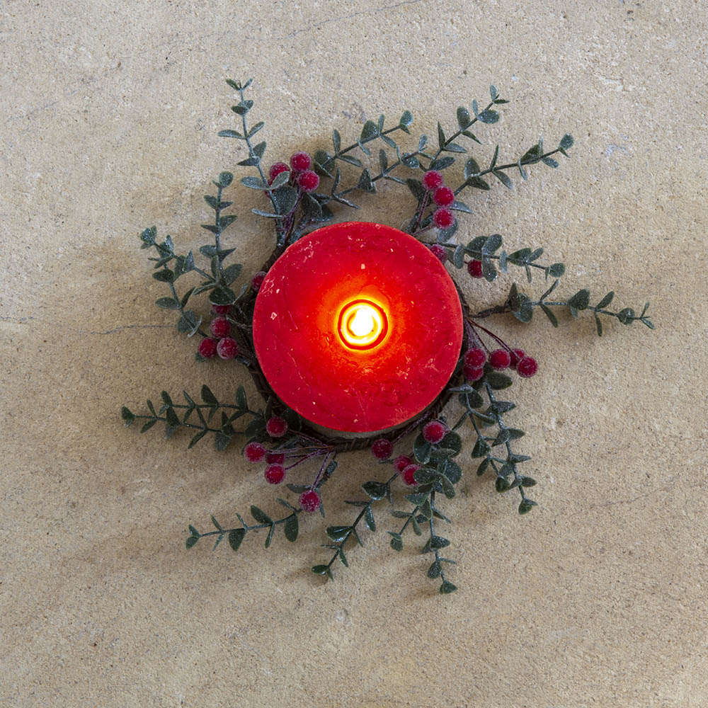 Frosted Winter Red Berry Candle Ring - Image 3