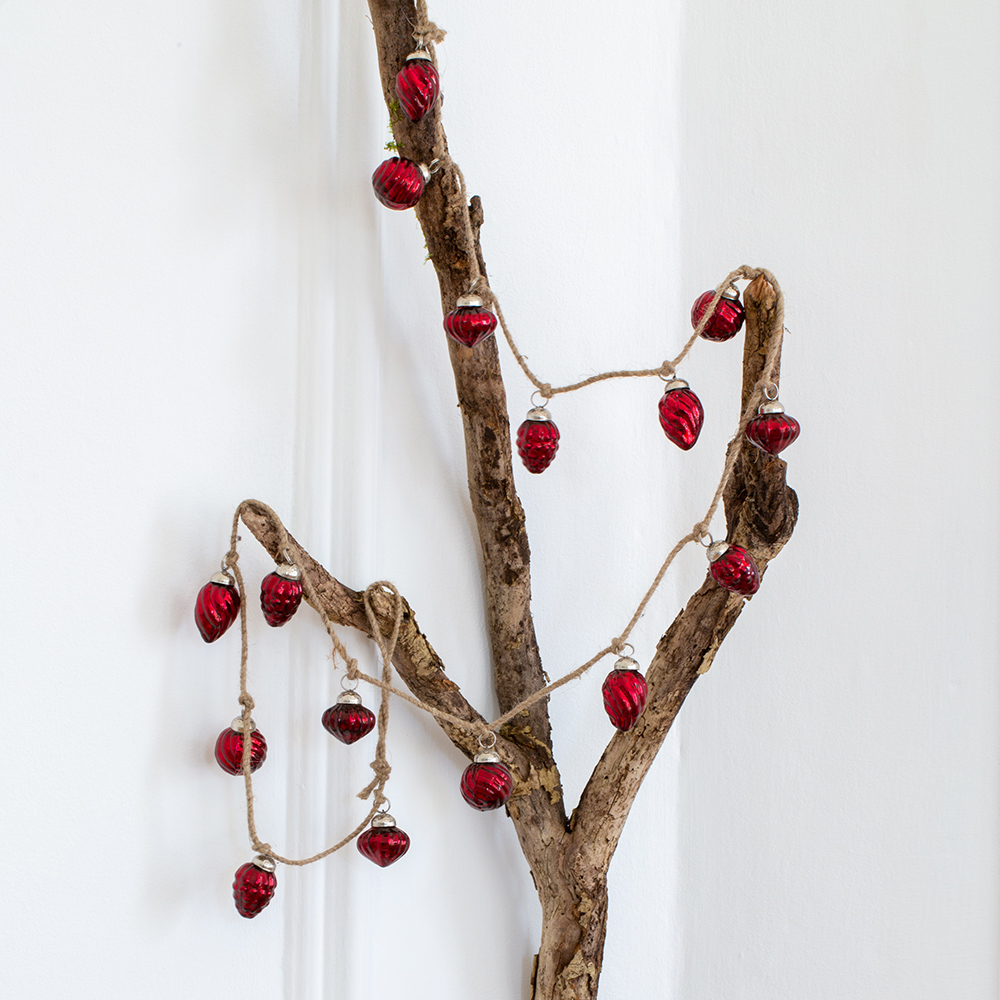 Hanging Garland Decoration - Red