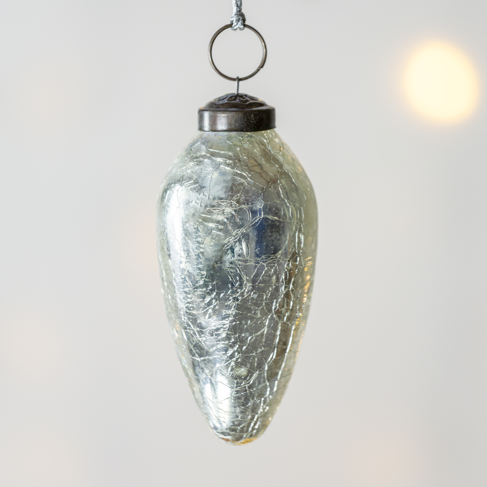 Grand_Illusions_Crackle_Cone_Decoration_Silver_Close