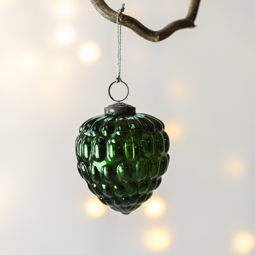 Grand_Illusions_Merry_Berry_Bauble_Green