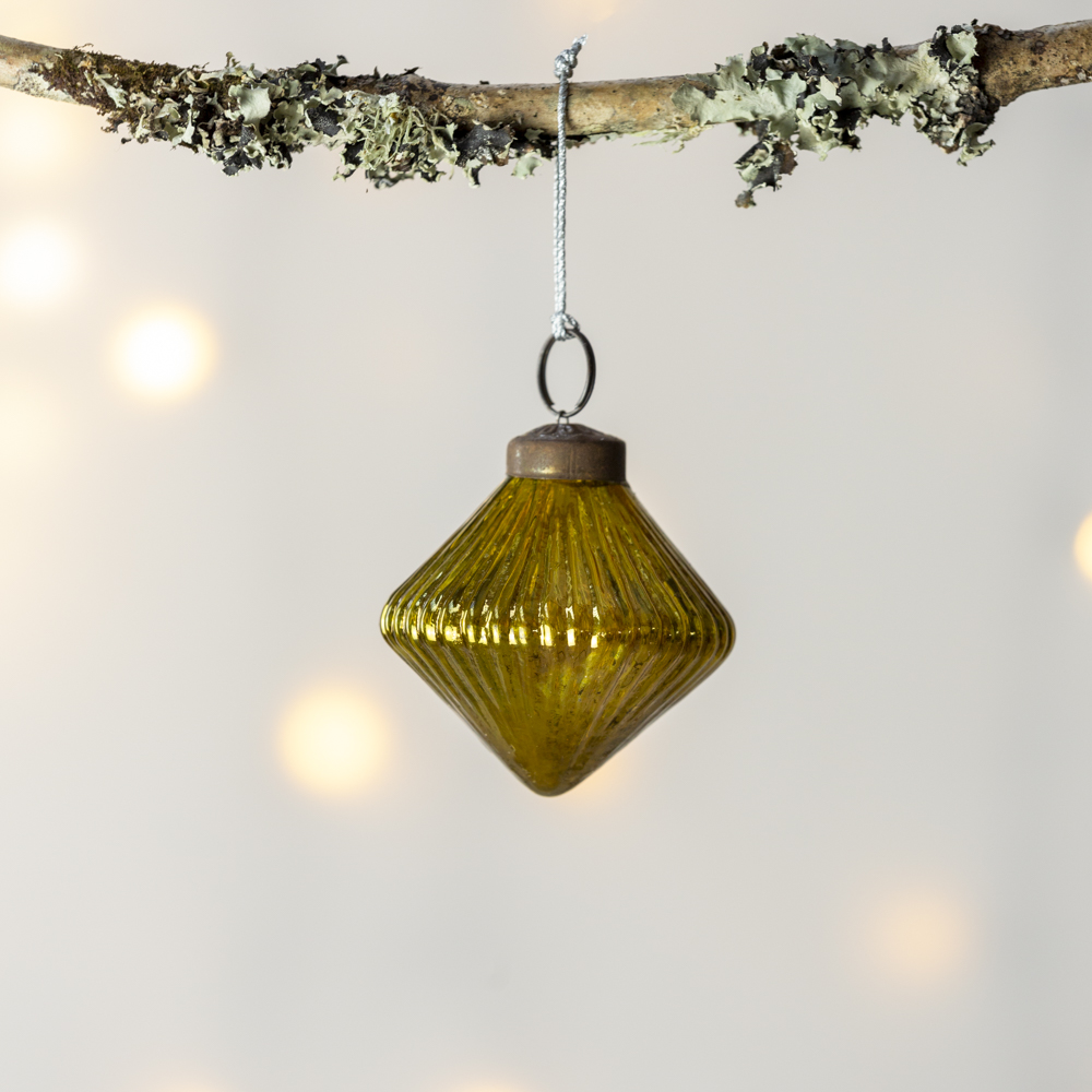 Ribbed Lantern Decoration