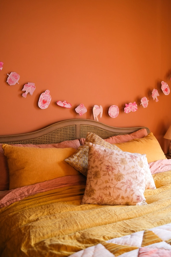 Love Birds Paper Garland - Image 6