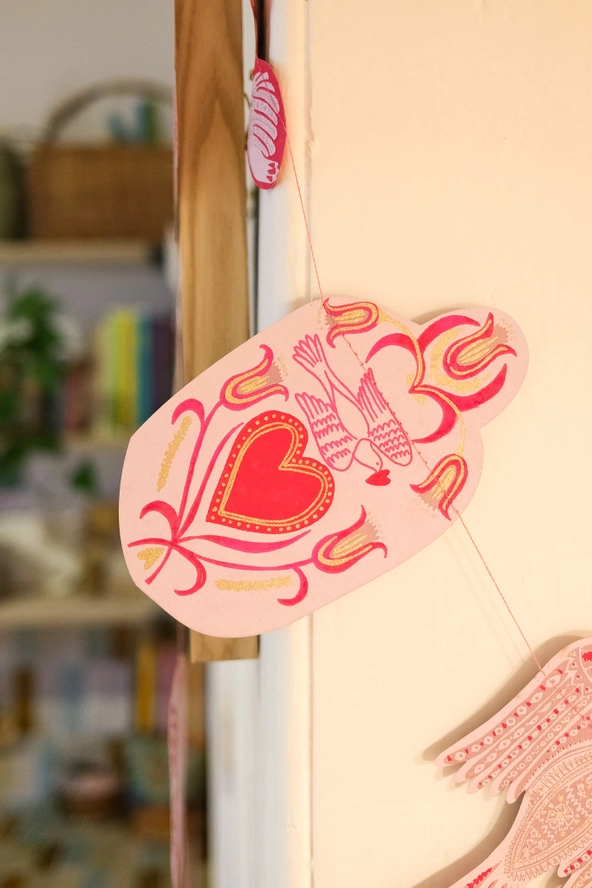 Love Birds Paper Garland - Image 7