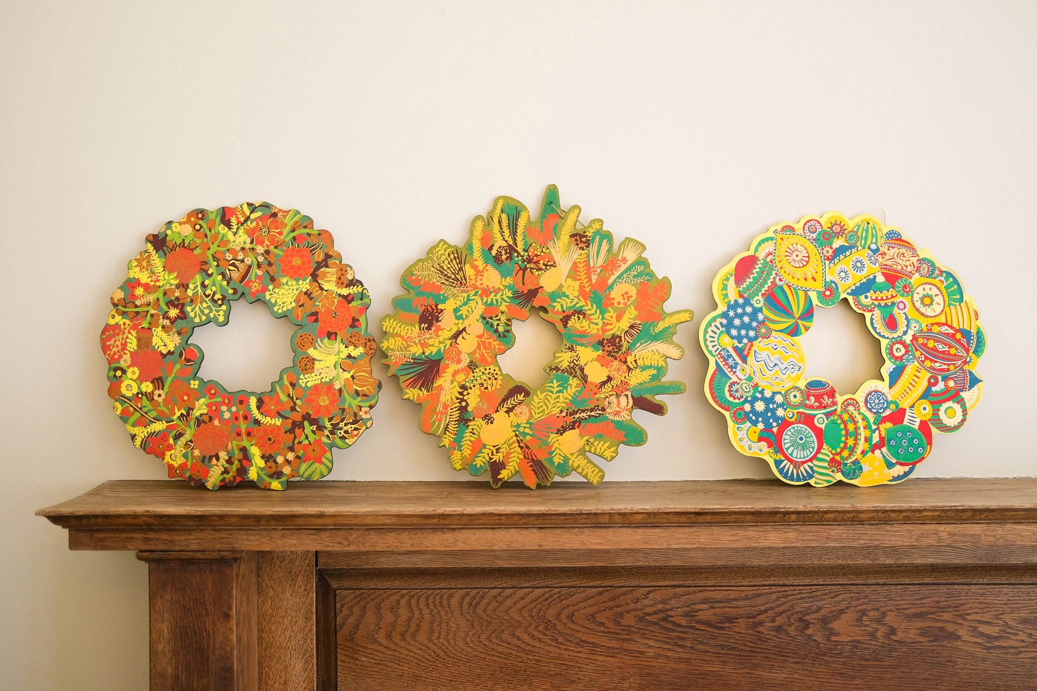 Cotton Board Christmas Bauble Wreath - Image 11