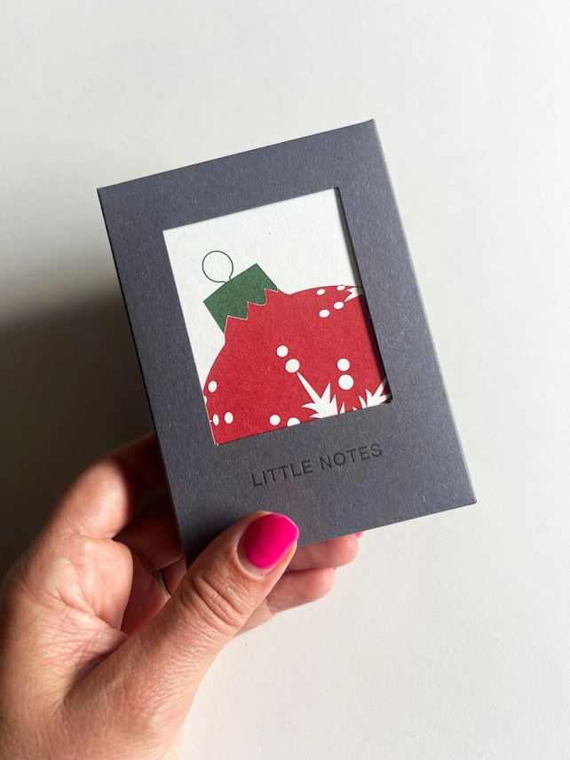 Red and Green Bauble Little Notes Card Set - Boxed - Image 2